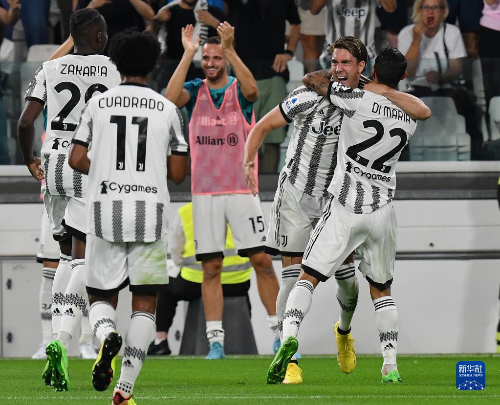 [NBA]巴雷特谈迪亚巴特：他盖了我两回，我和他说再盖我就干他