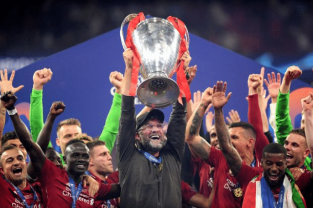 Jiejie确定无法归队了，网友在他老家偶遇他，在家等合同到期