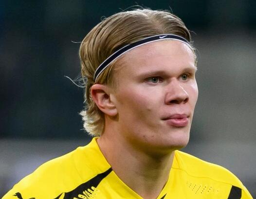 《刺客信条：影》争议风波：玩家打白工的误解与沟通挑战